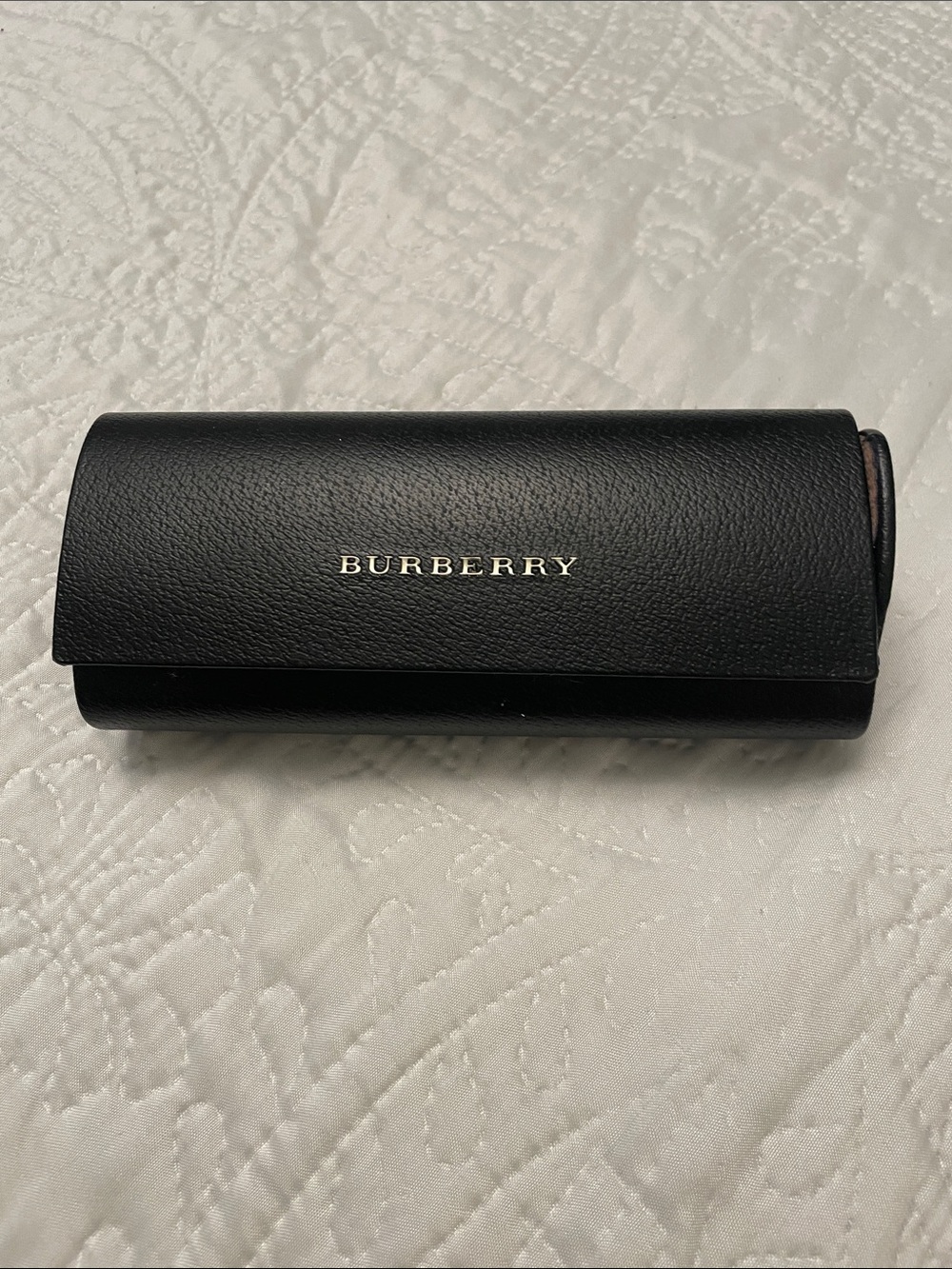 BURBERRY Black Hard Clamshell Eyeglasses Eyewear Case